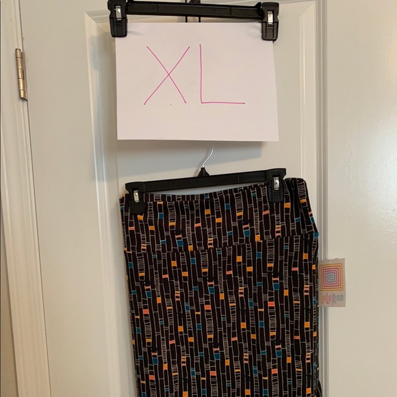 LuLaRoe Cassie Skirts - Picture 7 of 8